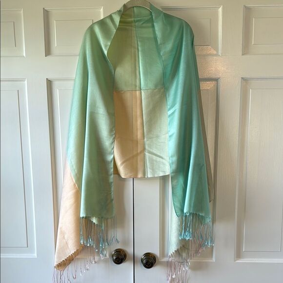 NWOT ITALIAN SILK ELEGANT OMBRE COLORBLOCK SHAWL WRAP SCARF AQUA CREAM - Picture 1 of 12